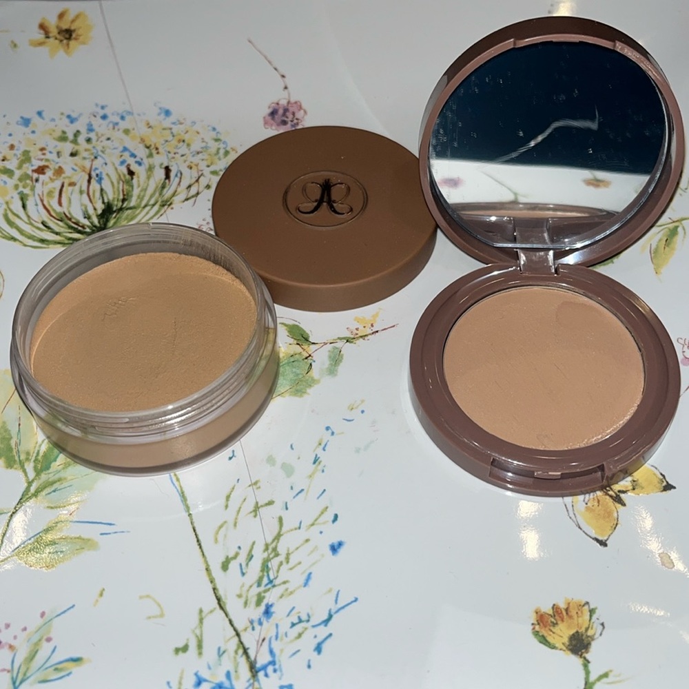 Anastasia Beverly Hills Cream Bronzer in Sun Kissed & Mally Lifted Veil…